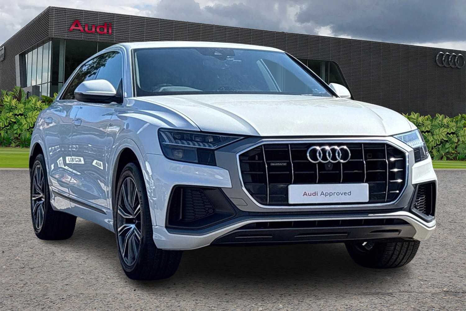 Main listing image - Audi Q8