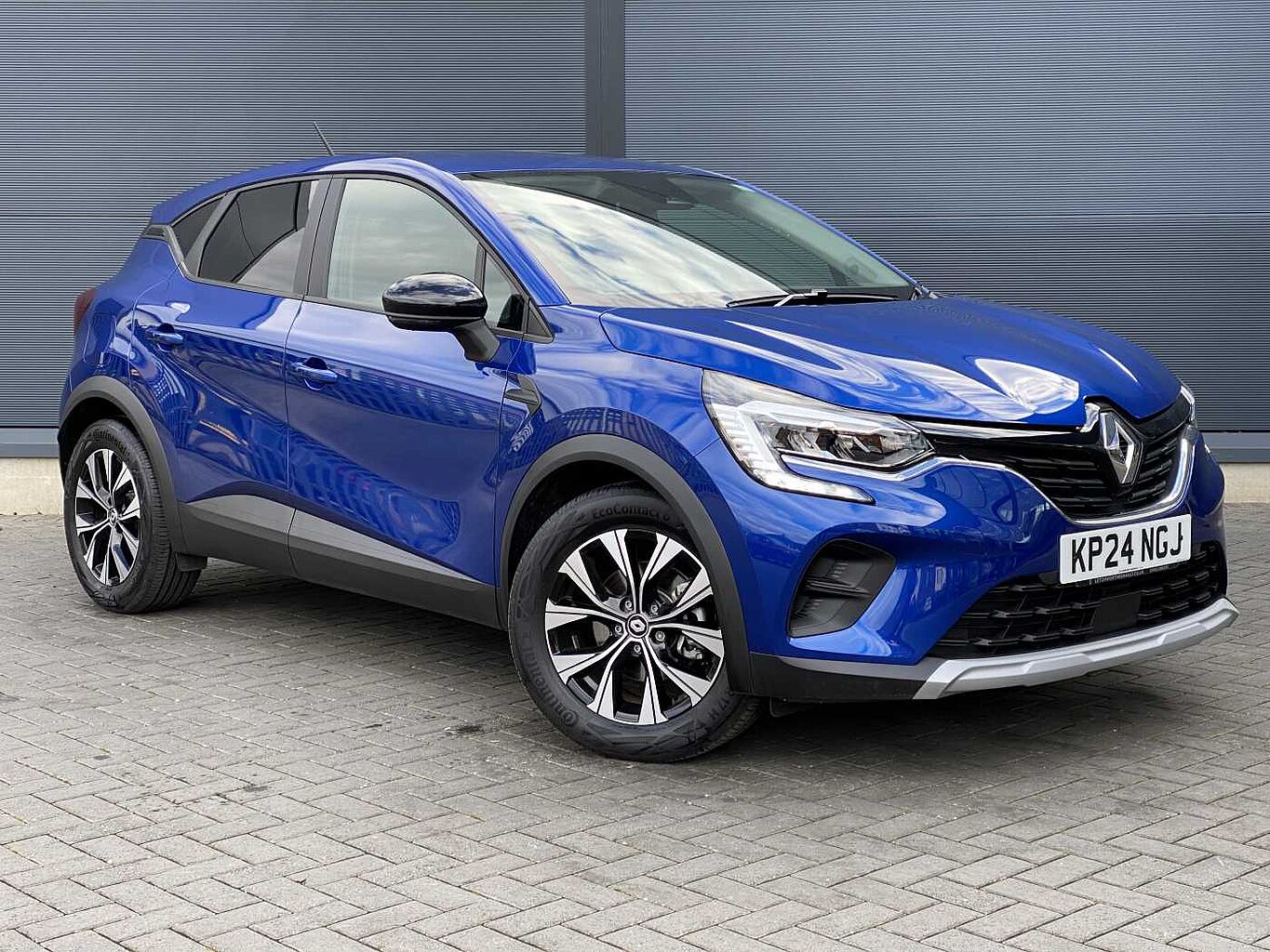 Main listing image - Renault Captur