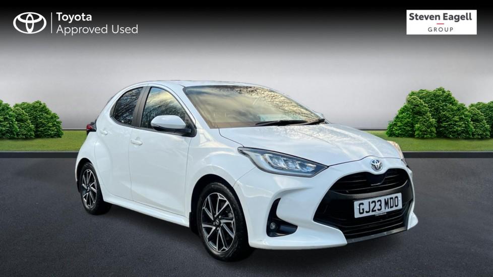 Main listing image - Toyota Yaris