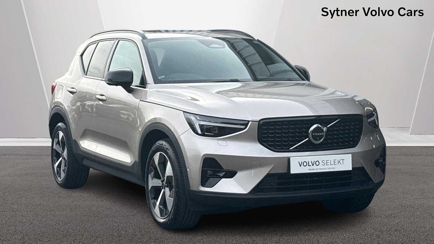 Main listing image - Volvo XC40