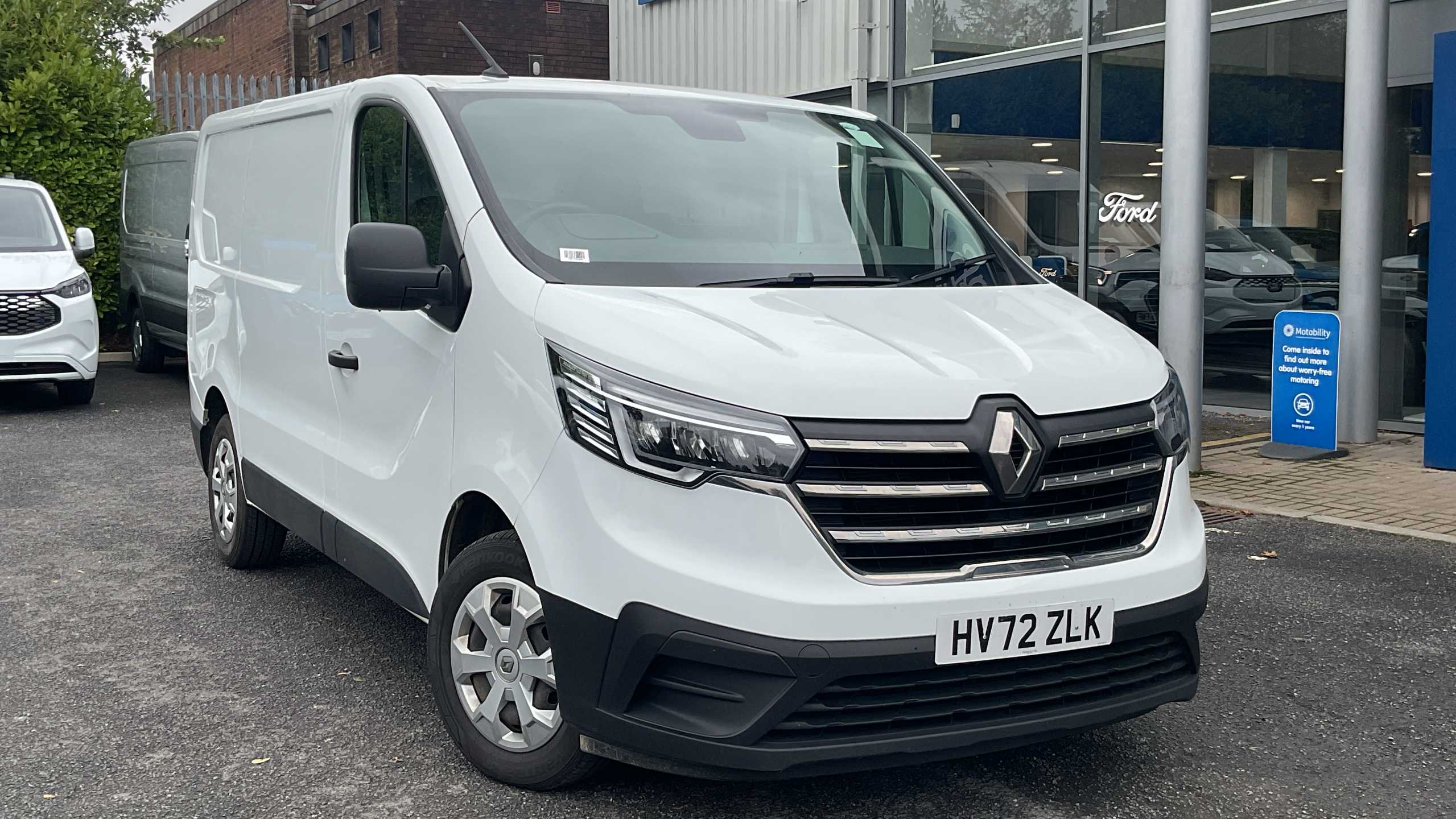 Main listing image - Renault Trafic