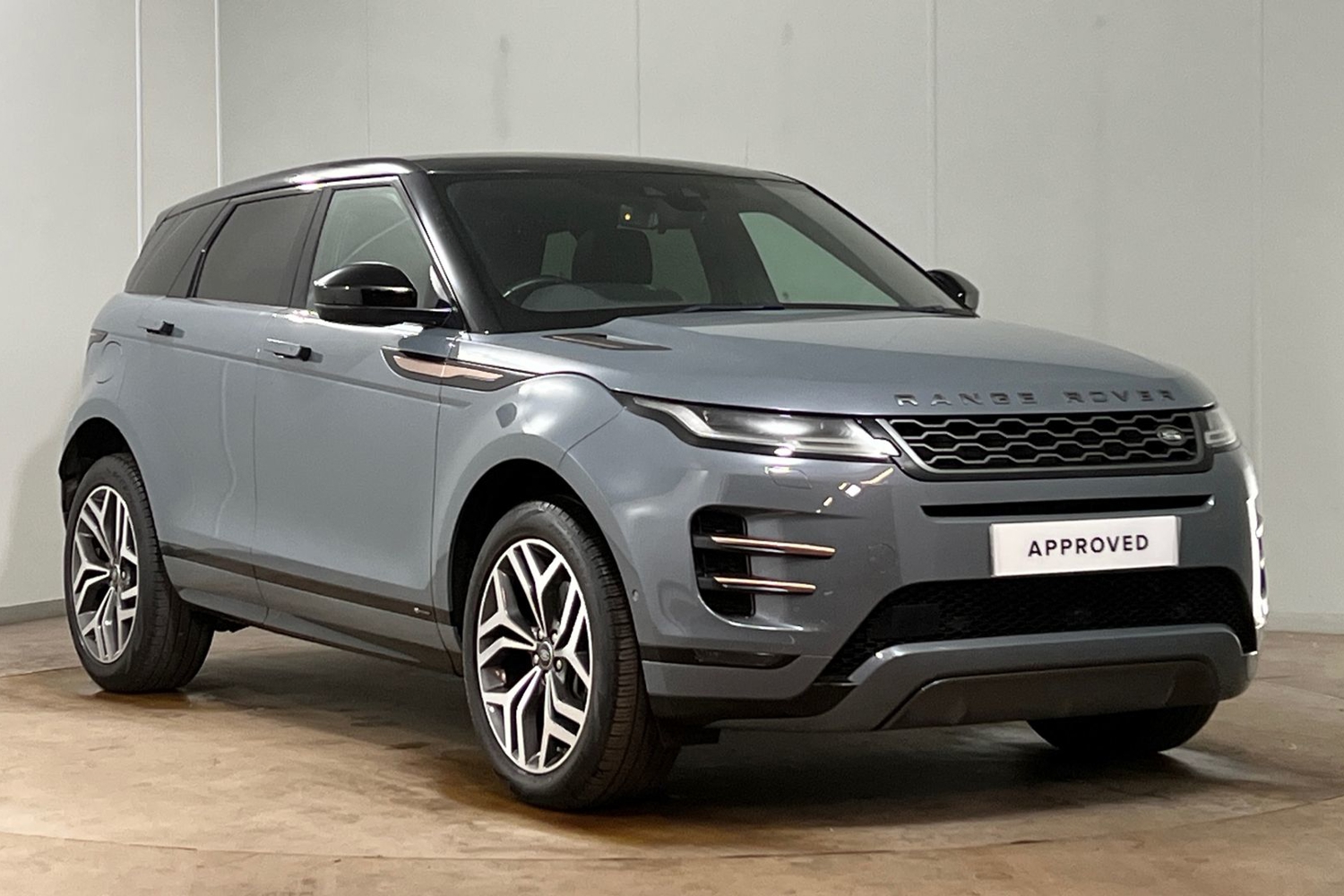 Main listing image - Land Rover Range Rover Evoque