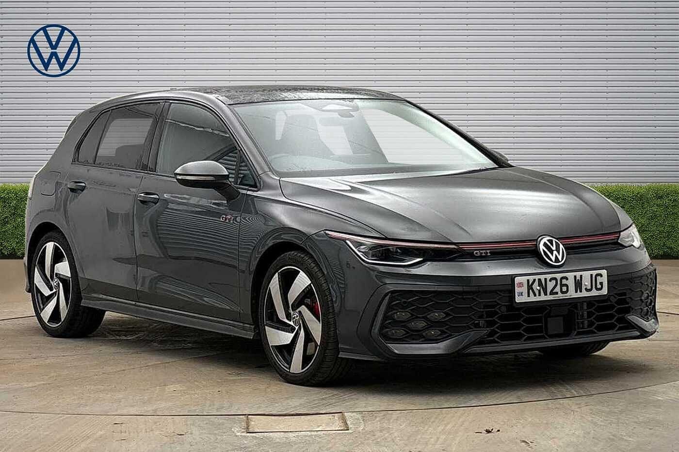 Main listing image - Volkswagen Golf