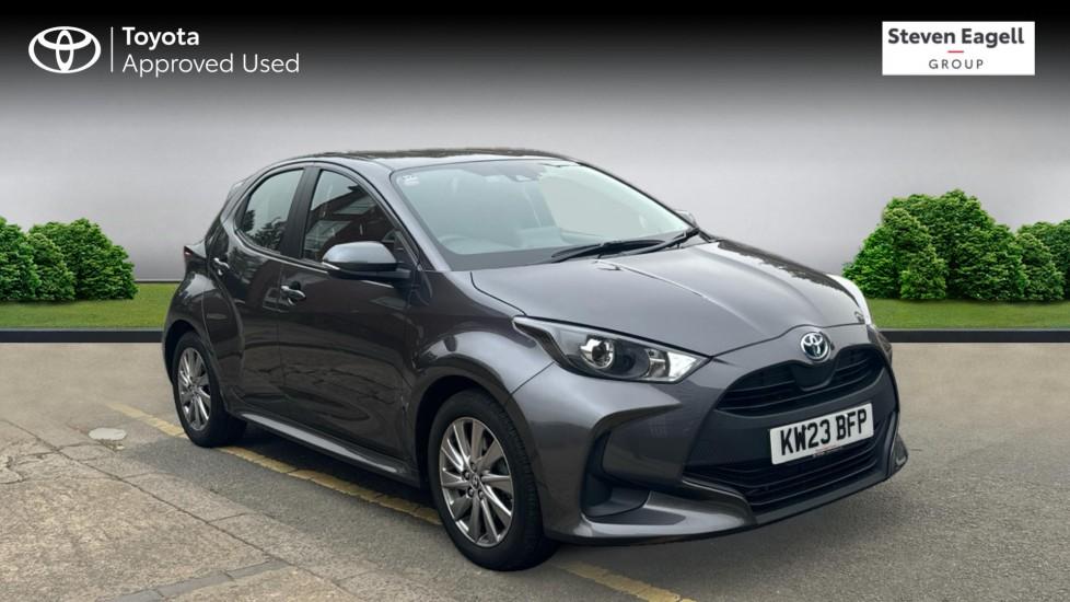 Main listing image - Toyota Yaris