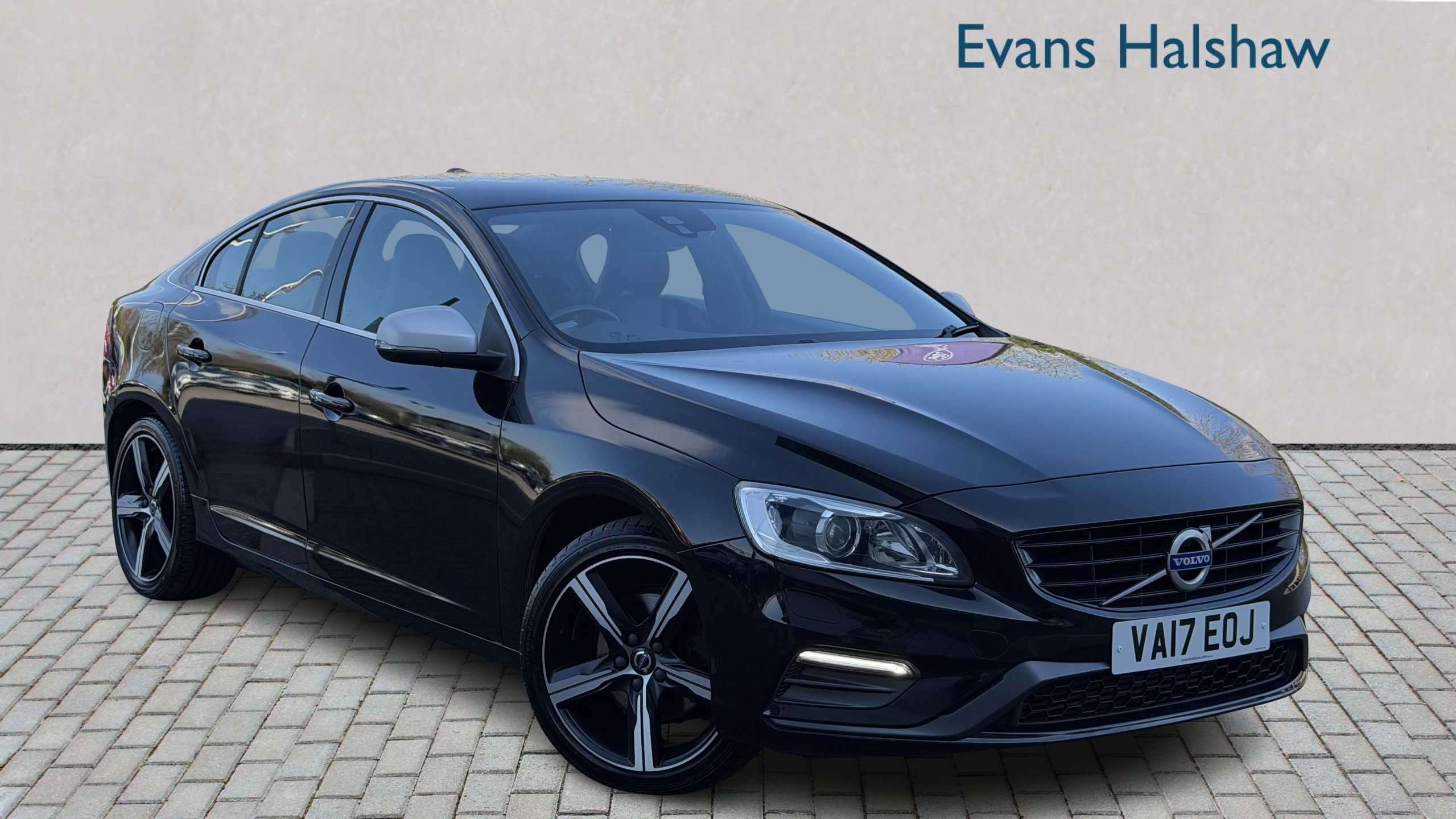 Main listing image - Volvo S60