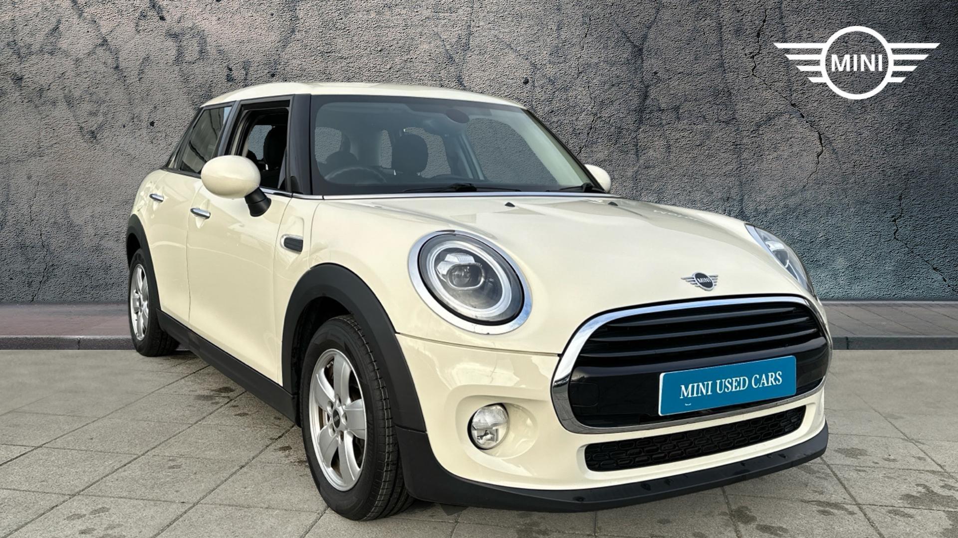 Main listing image - MINI Hatchback