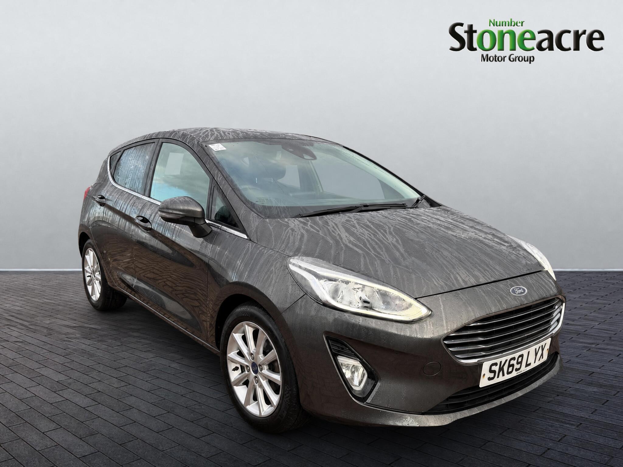 Main listing image - Ford Fiesta