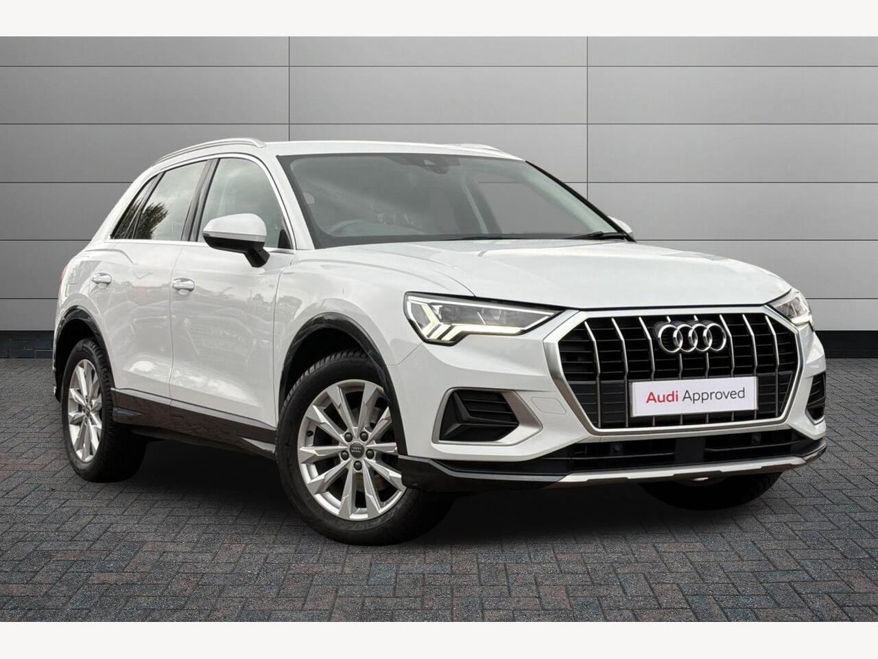 Main listing image - Audi Q3