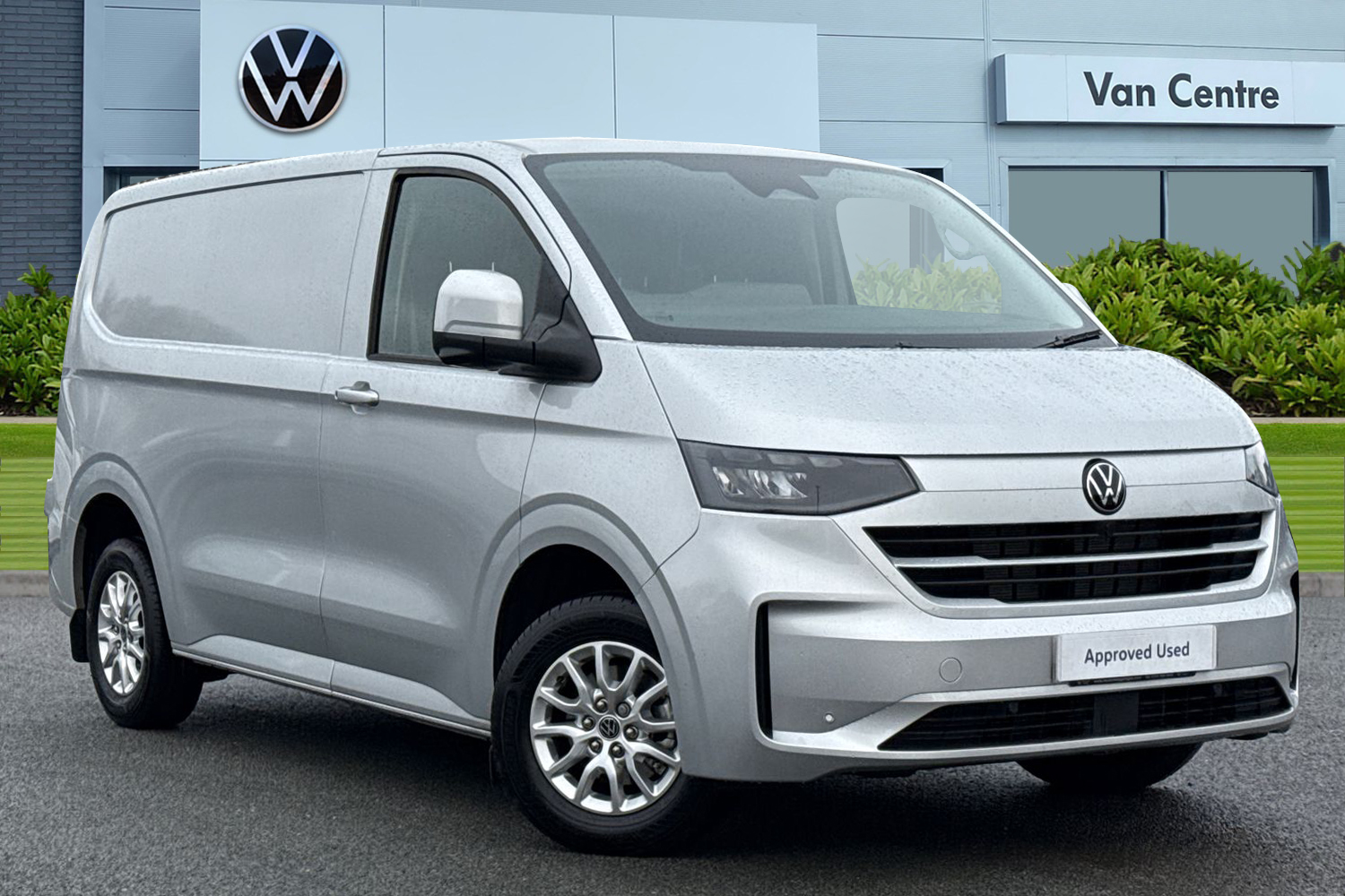 Main listing image - Volkswagen Transporter