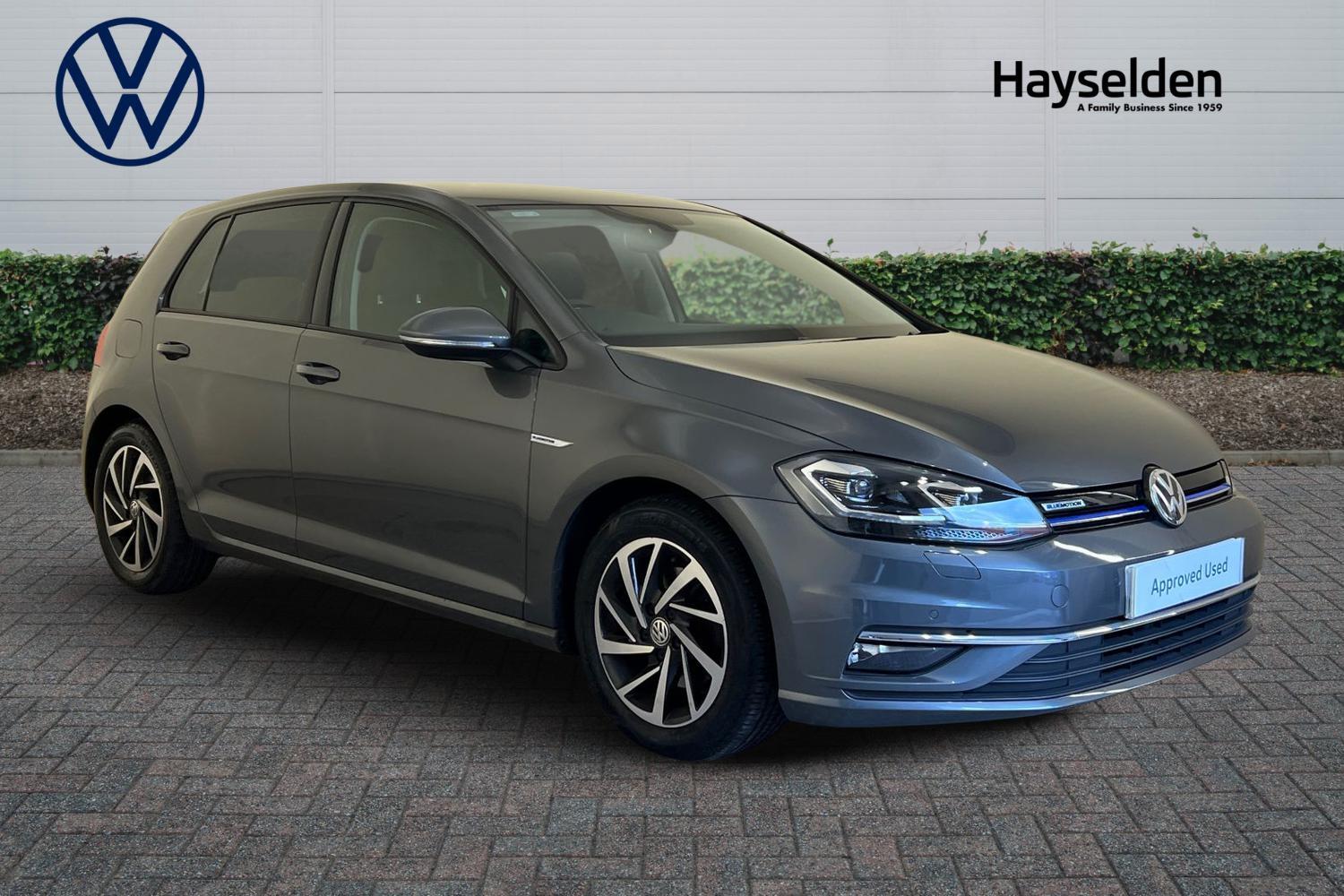 Main listing image - Volkswagen Golf