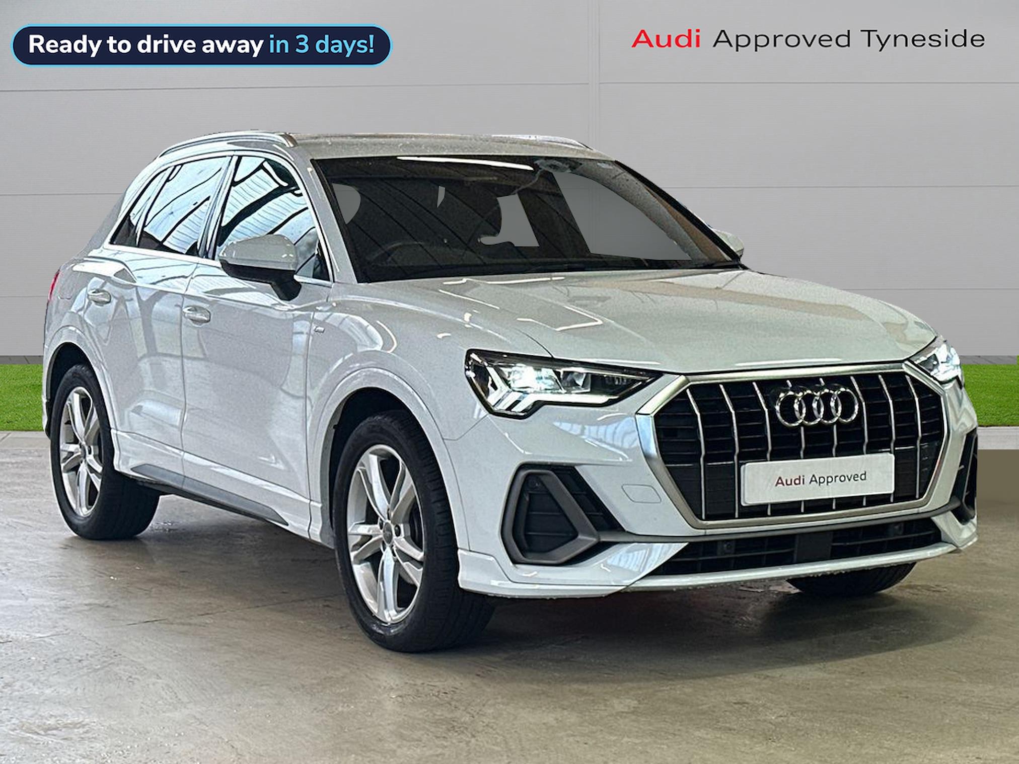 Main listing image - Audi Q3