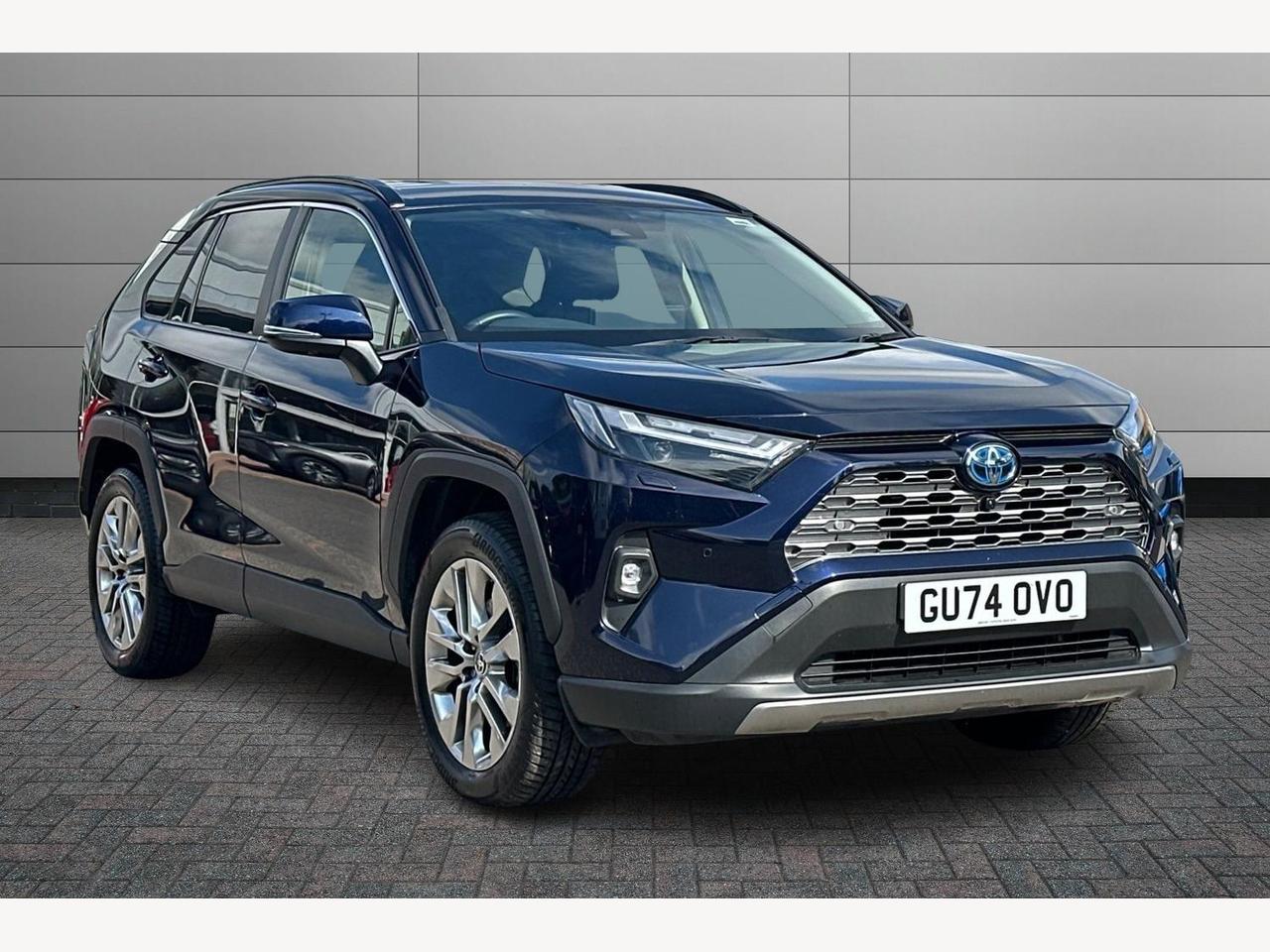 Main listing image - Toyota RAV4