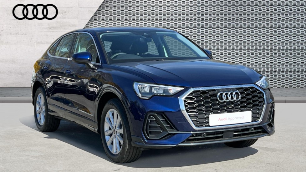 Main listing image - Audi Q3