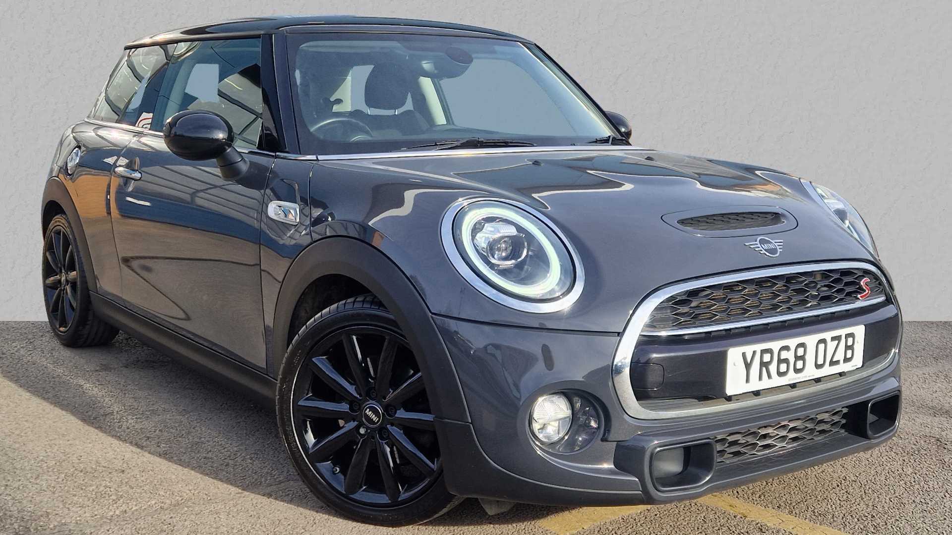 Main listing image - MINI Hatchback