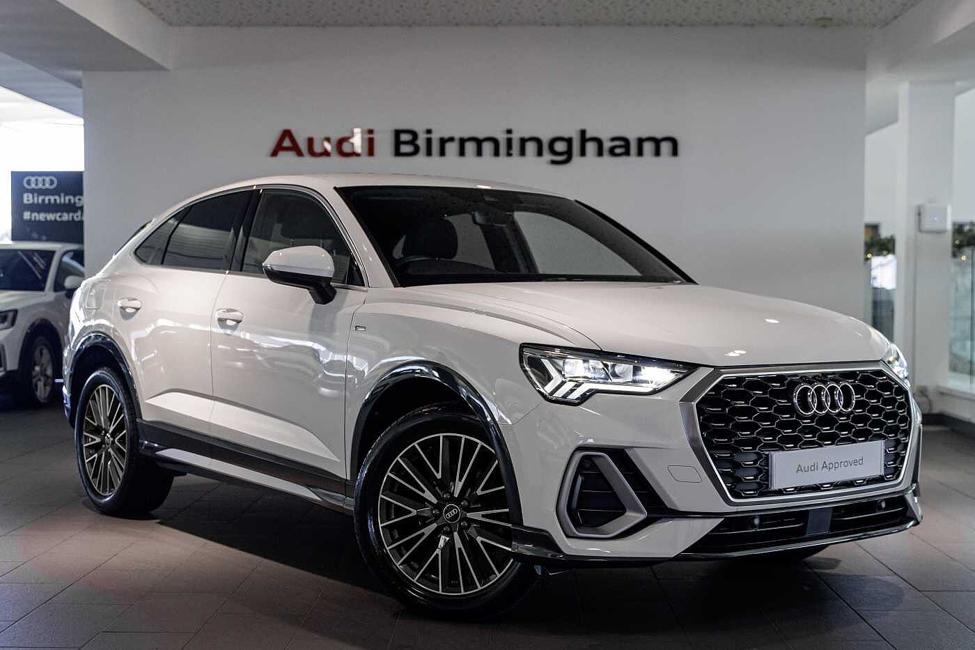 Main listing image - Audi Q3