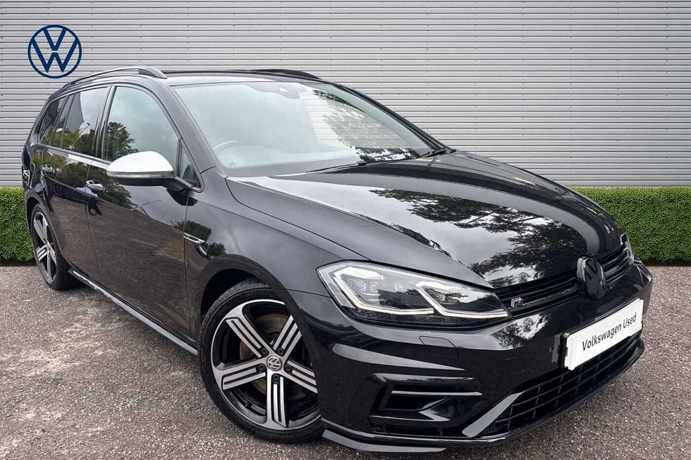 Main listing image - Volkswagen Golf