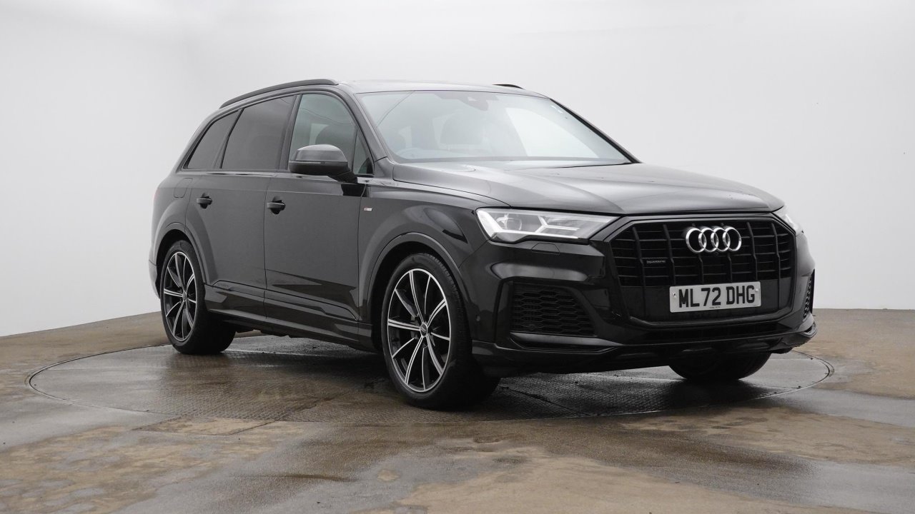 Main listing image - Audi Q7