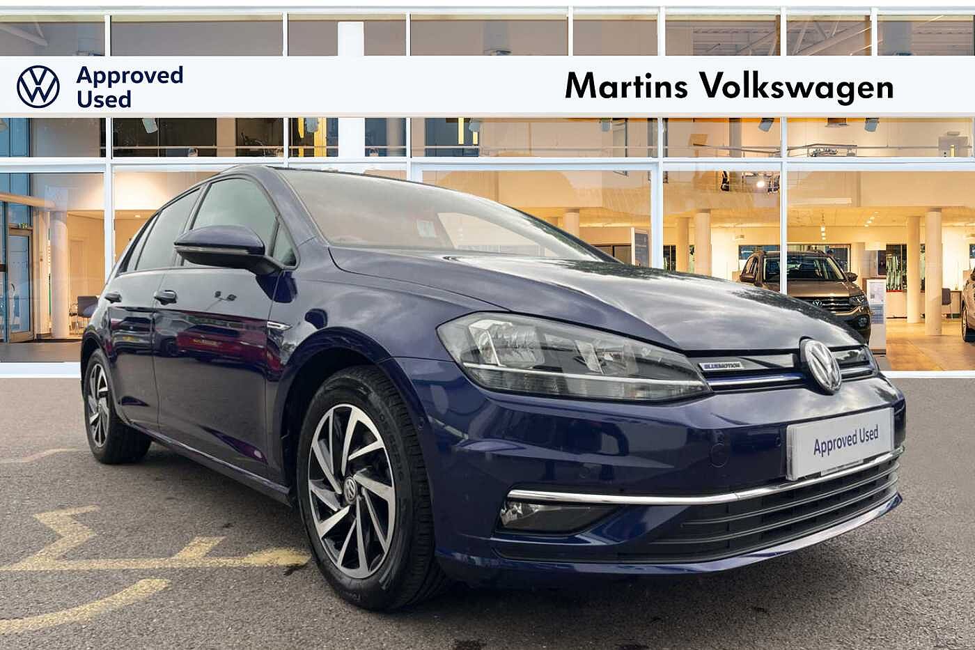 Main listing image - Volkswagen Golf