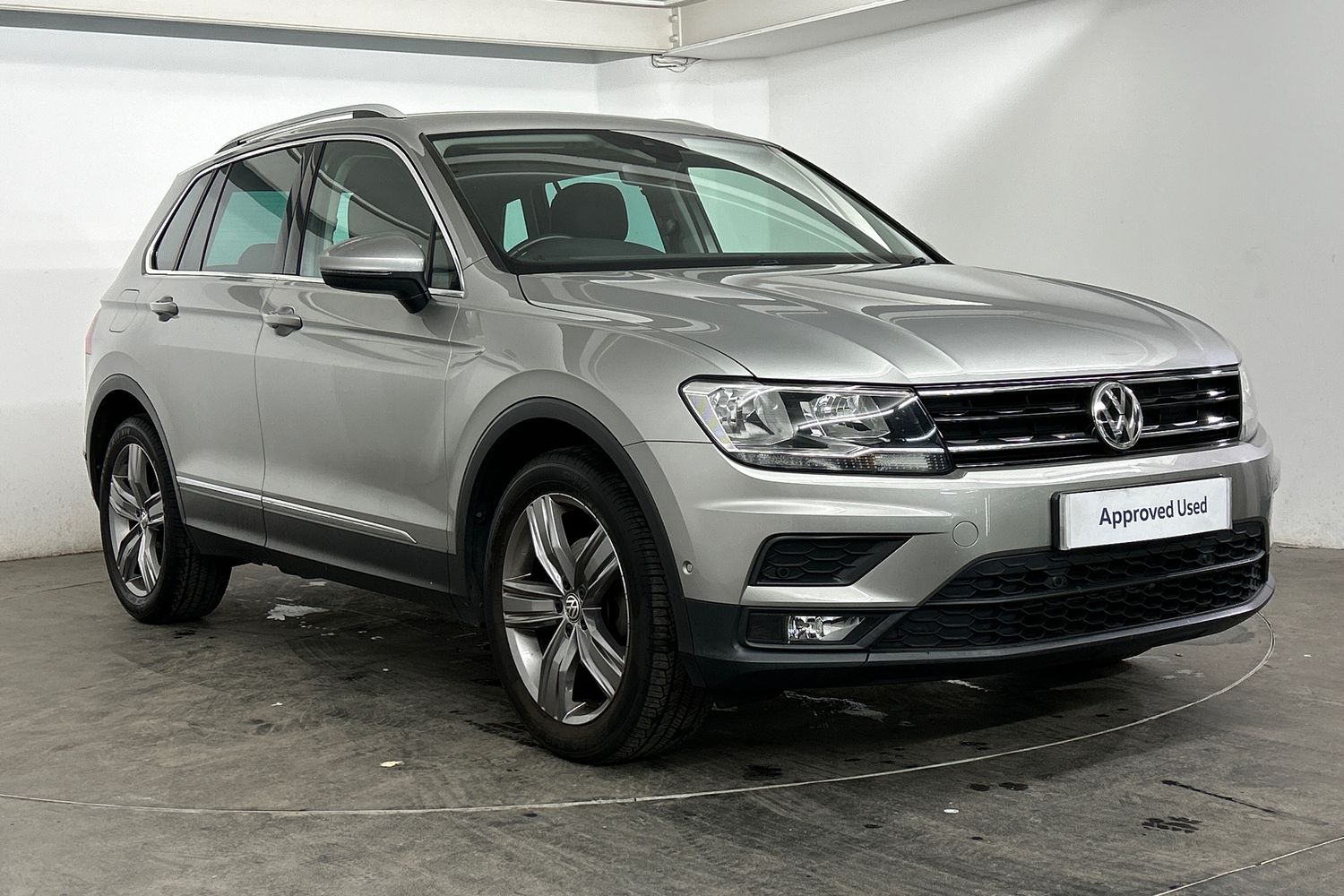Main listing image - Volkswagen Tiguan