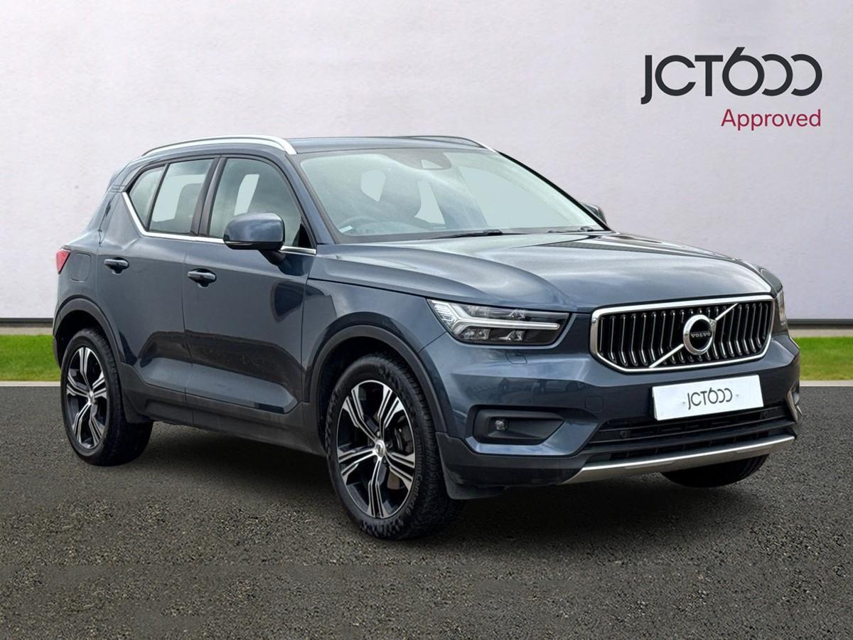 Main listing image - Volvo XC40