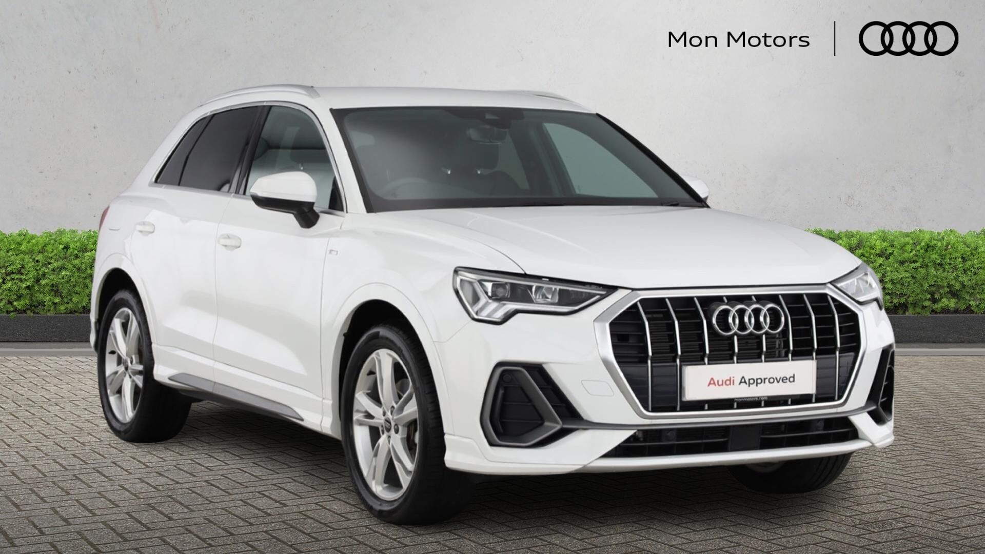 Main listing image - Audi Q3