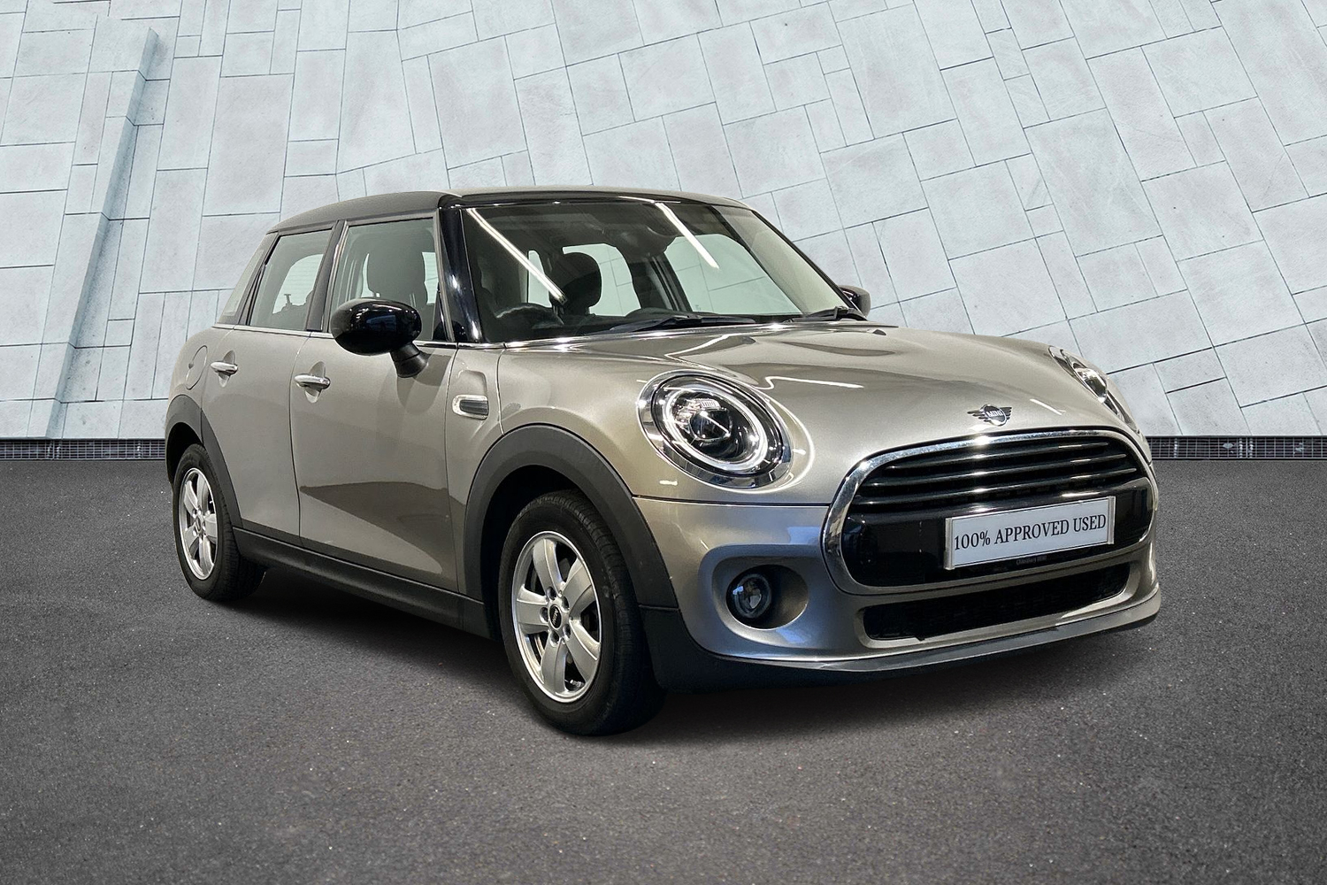 Main listing image - MINI Hatchback 5dr