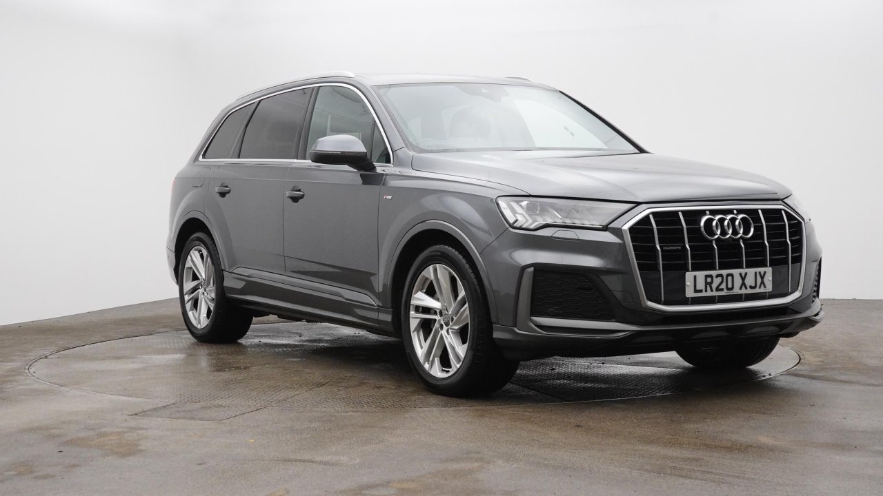 Main listing image - Audi Q7