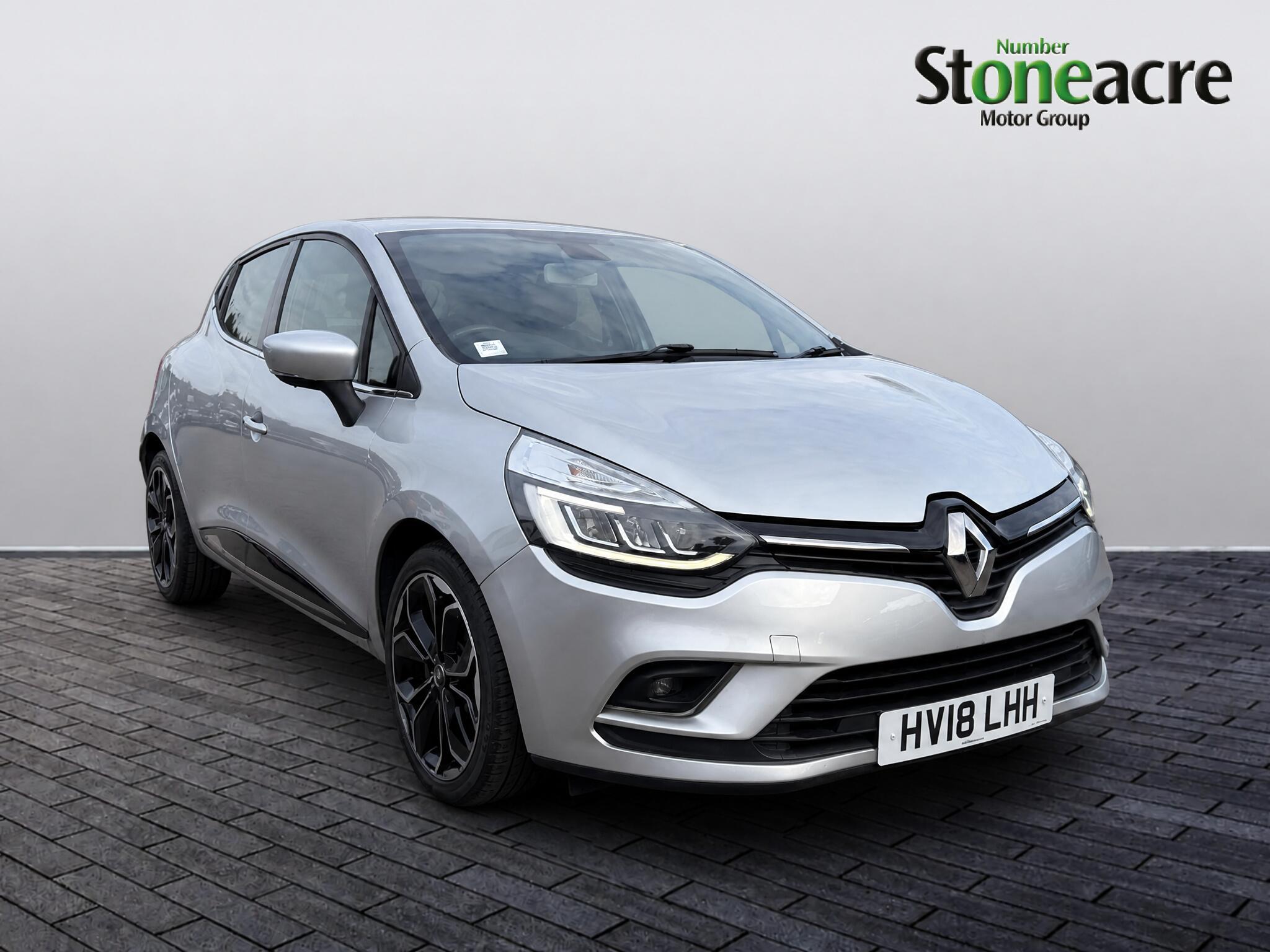 Main listing image - Renault Clio