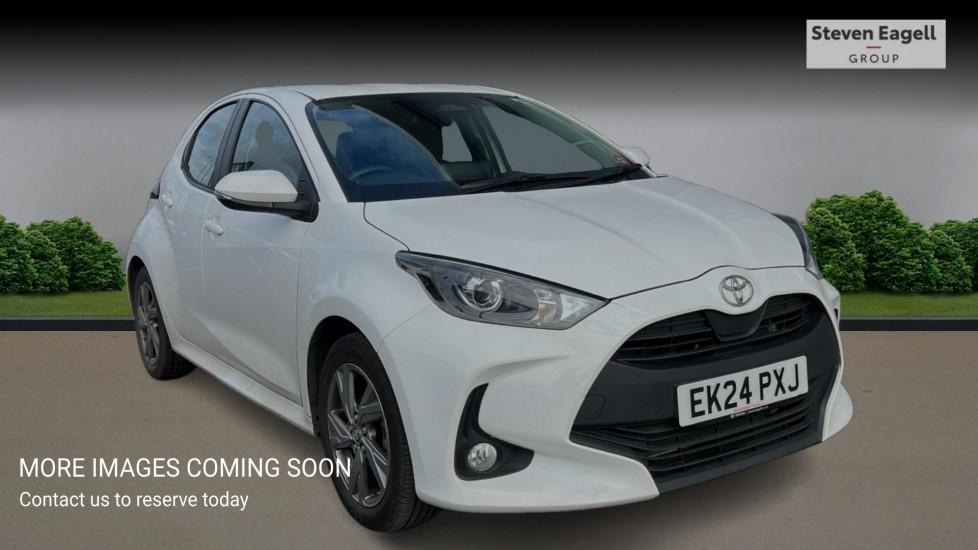 Main listing image - Toyota Yaris