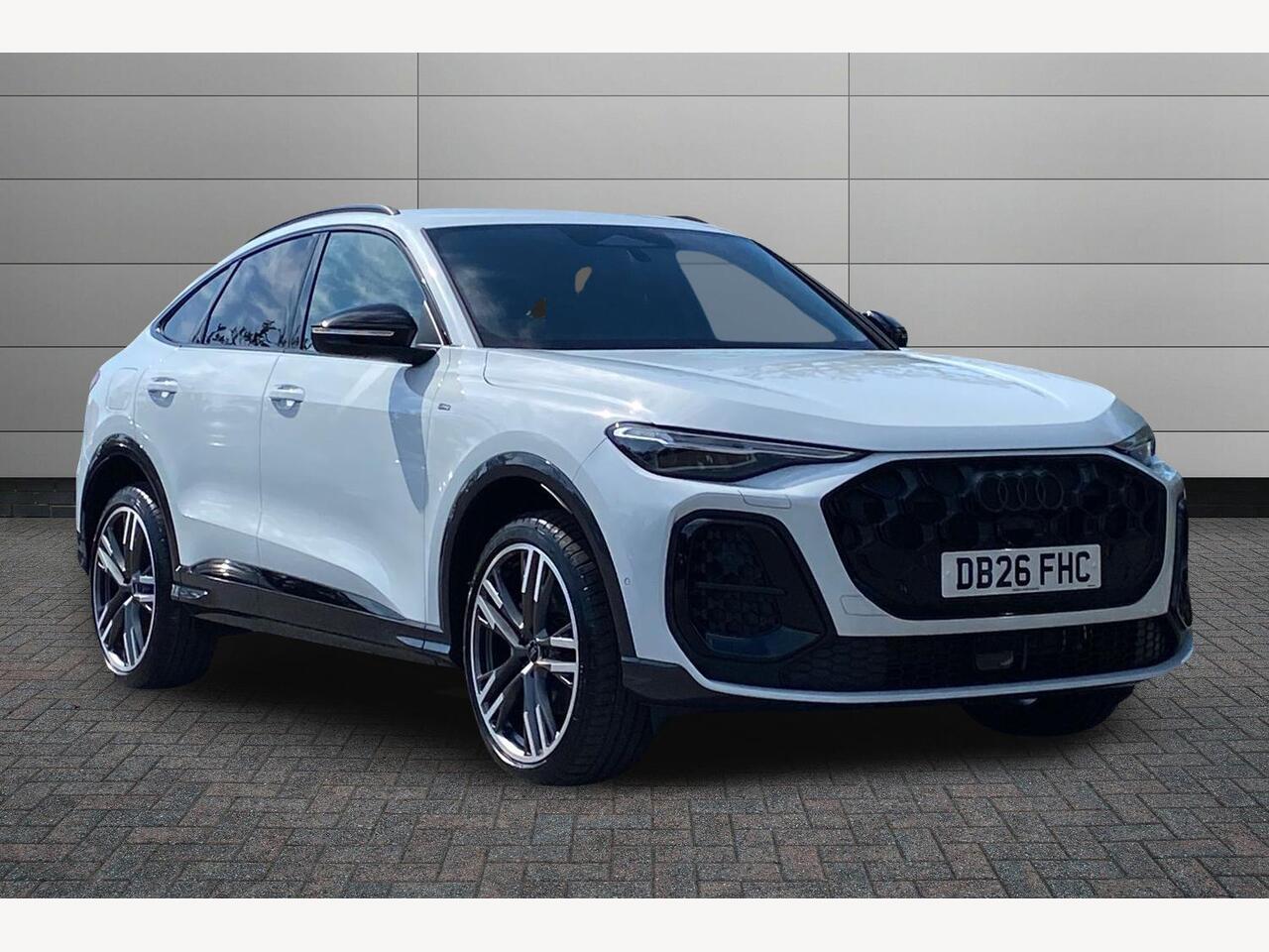 Main listing image - Audi Q5