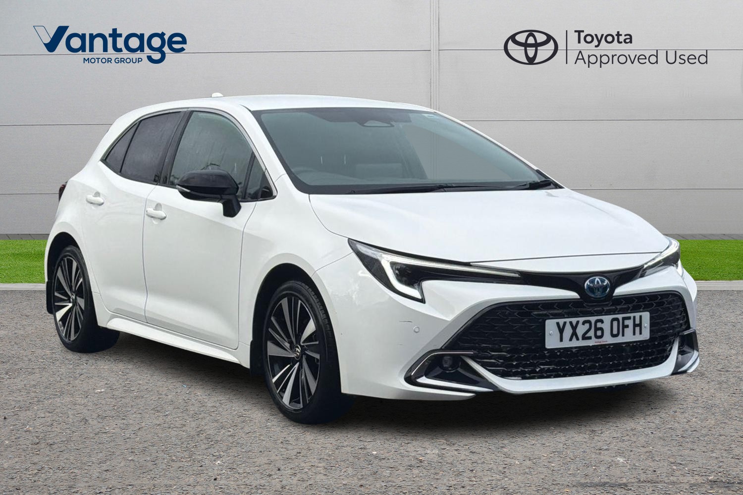 Main listing image - Toyota Corolla