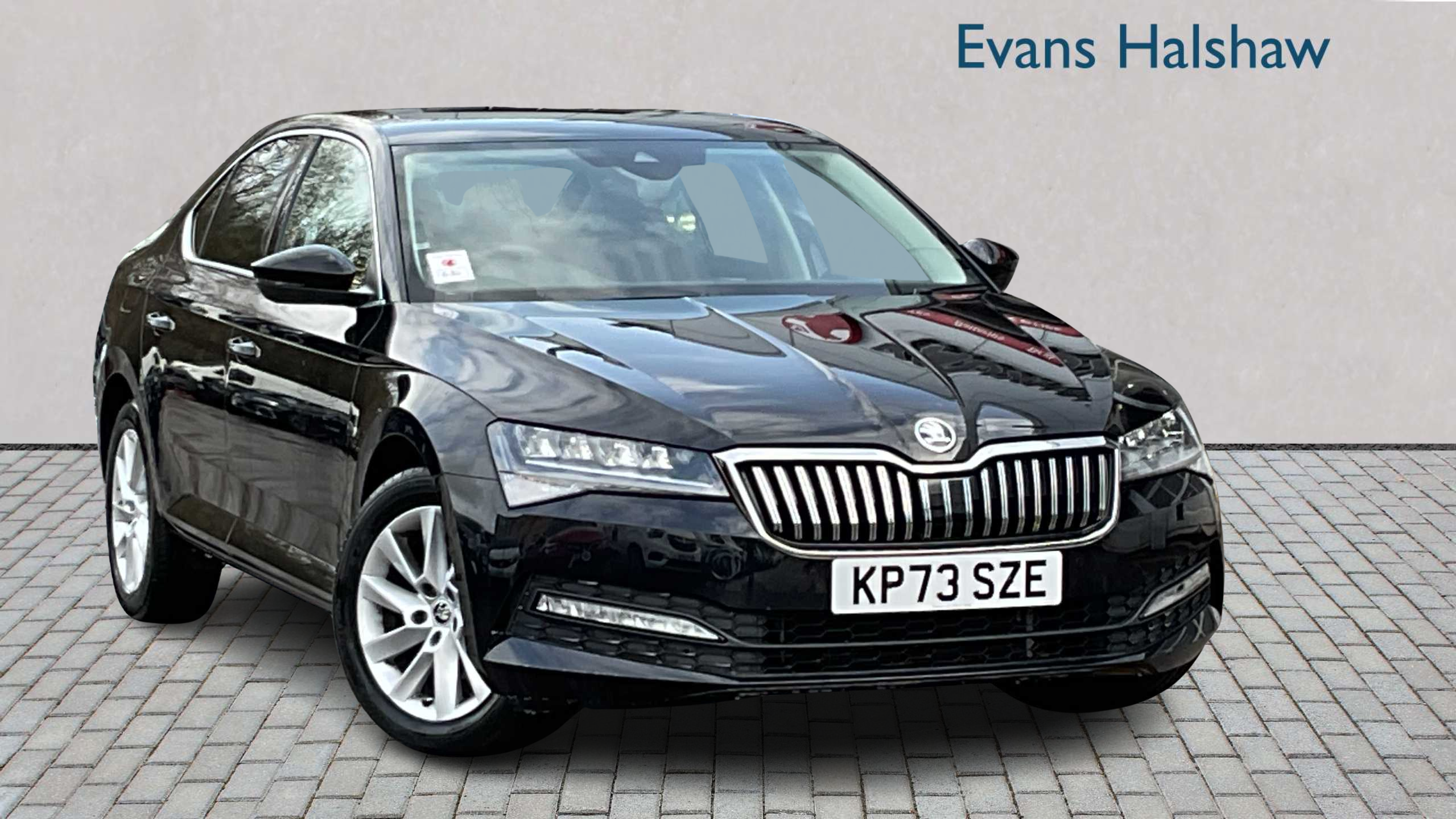 Main listing image - Skoda Superb