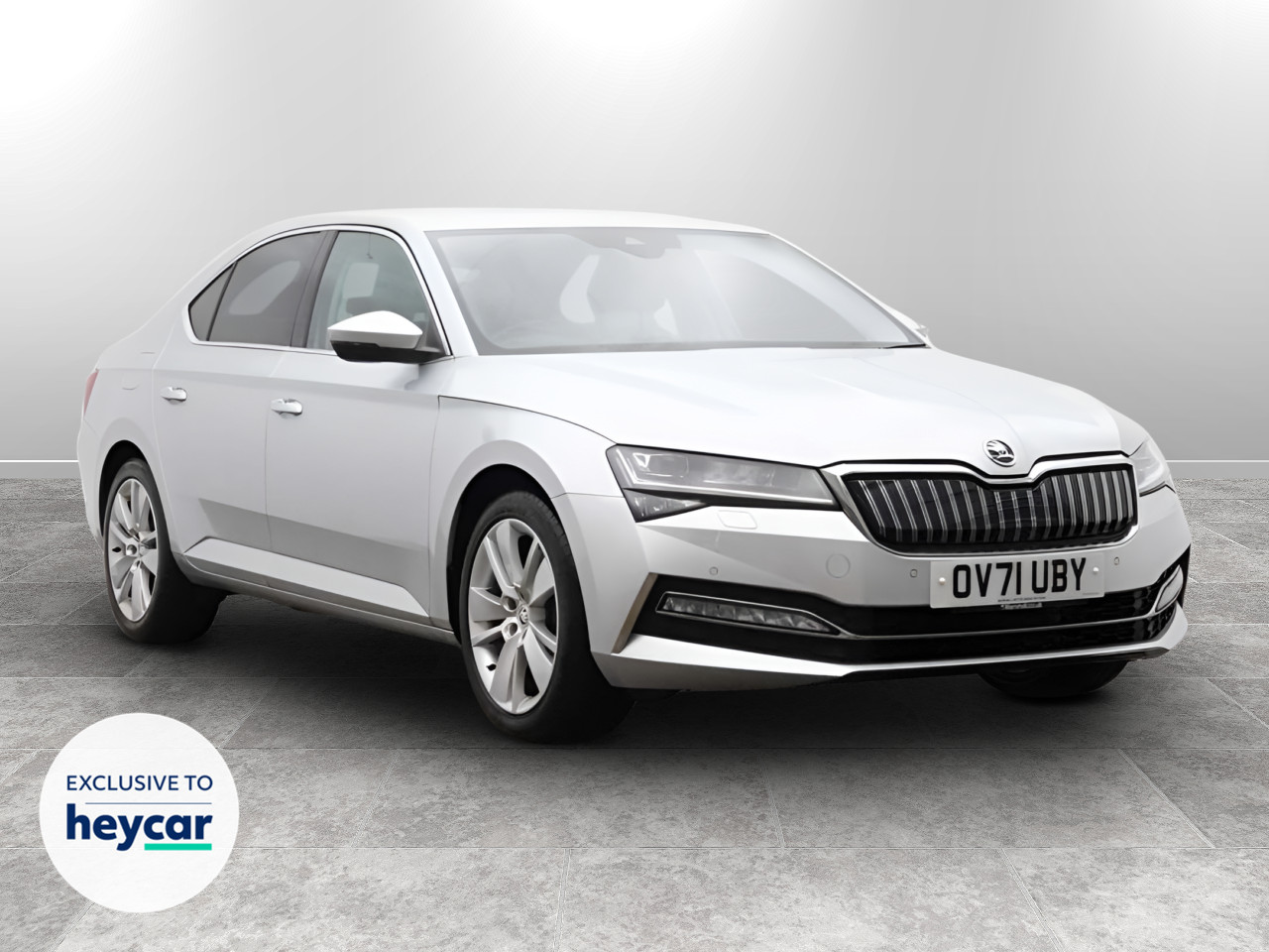 Main listing image - Skoda Superb