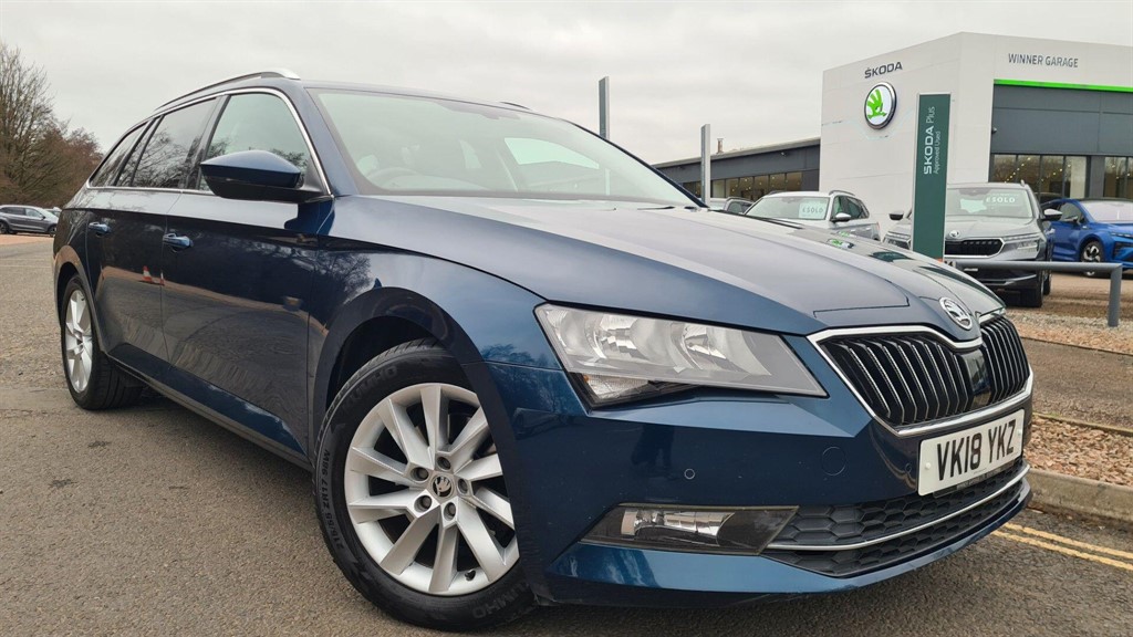 Main listing image - Skoda Superb Estate