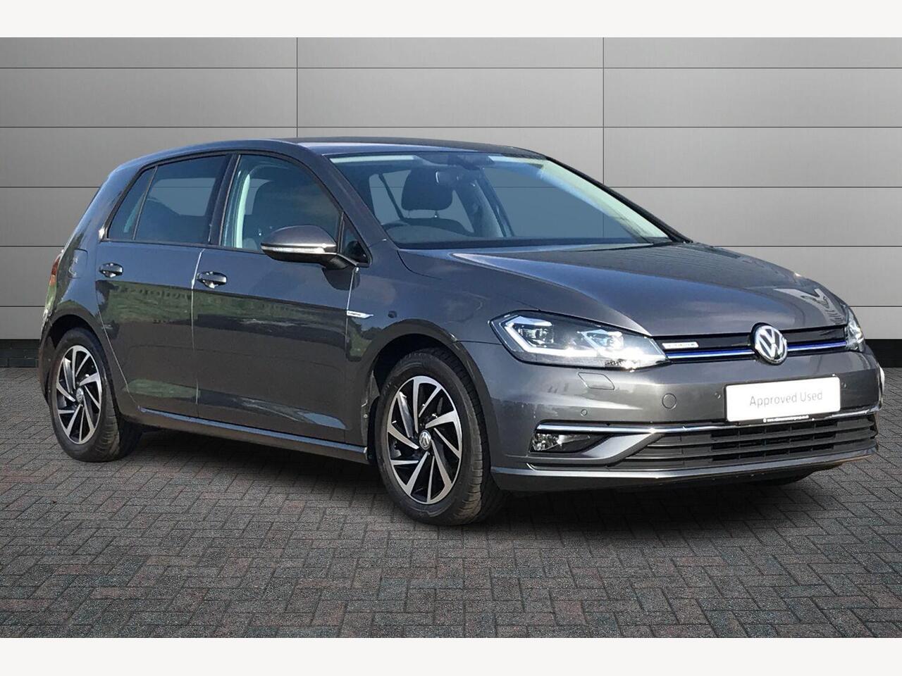 Main listing image - Volkswagen Golf