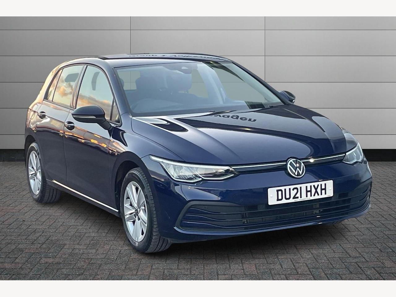 Main listing image - Volkswagen Golf