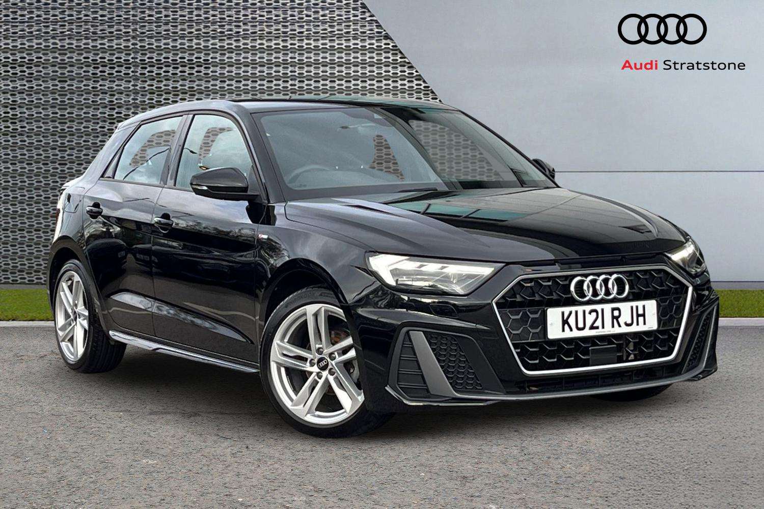 Main listing image - Audi TT