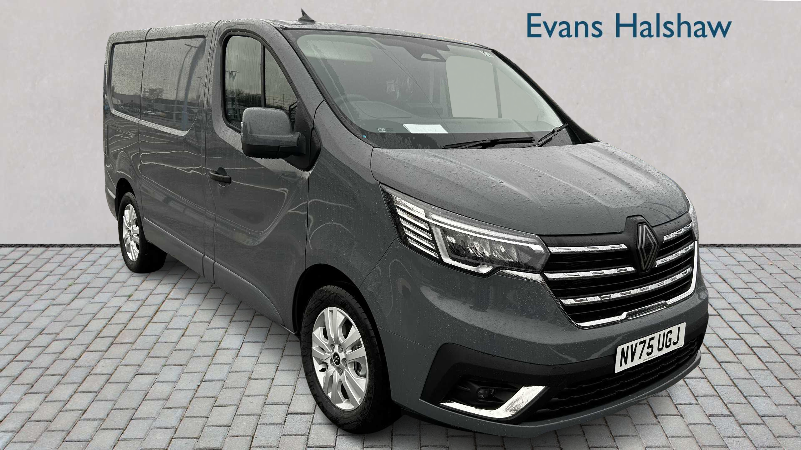 Main listing image - Renault Trafic