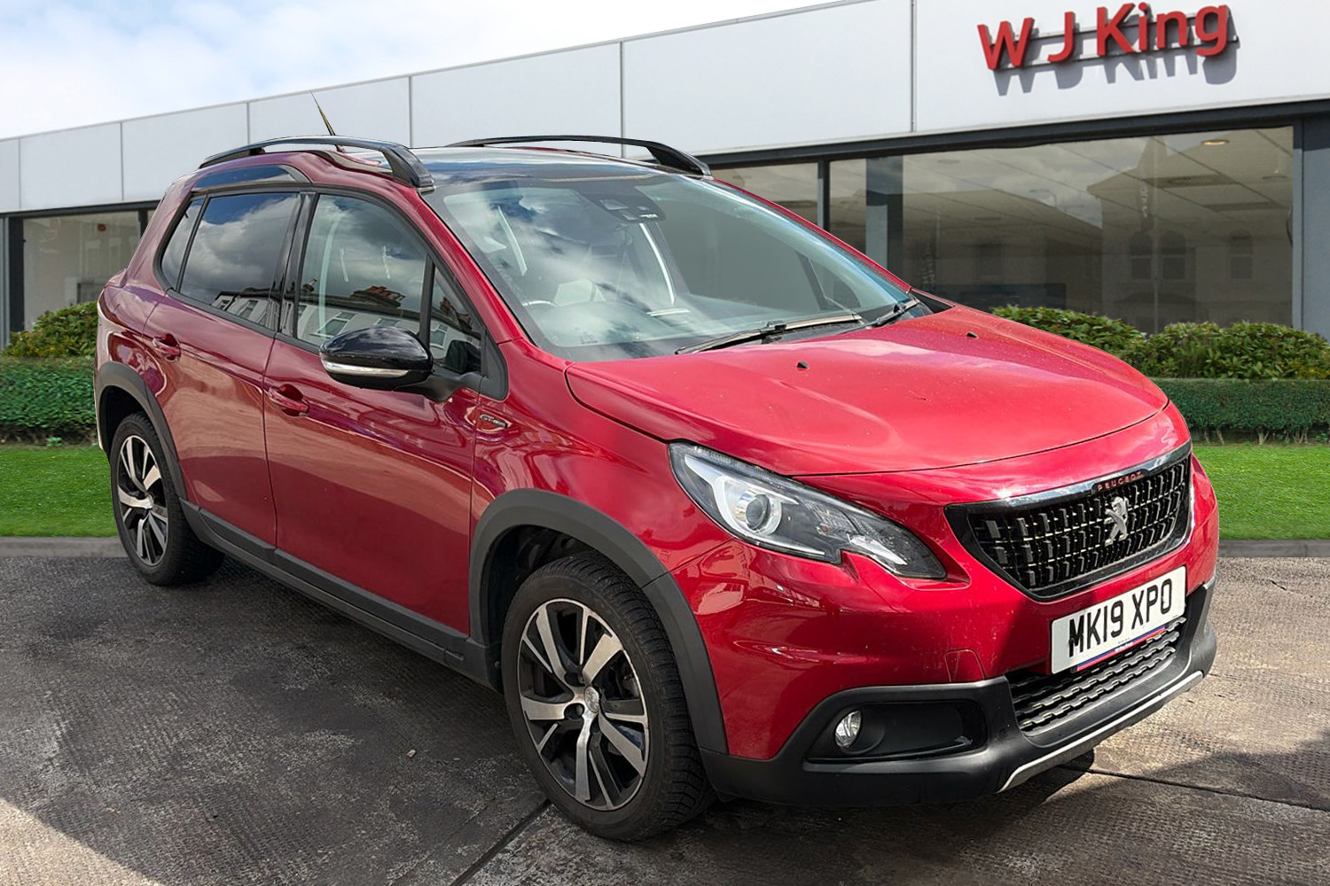 Main listing image - Peugeot 2008