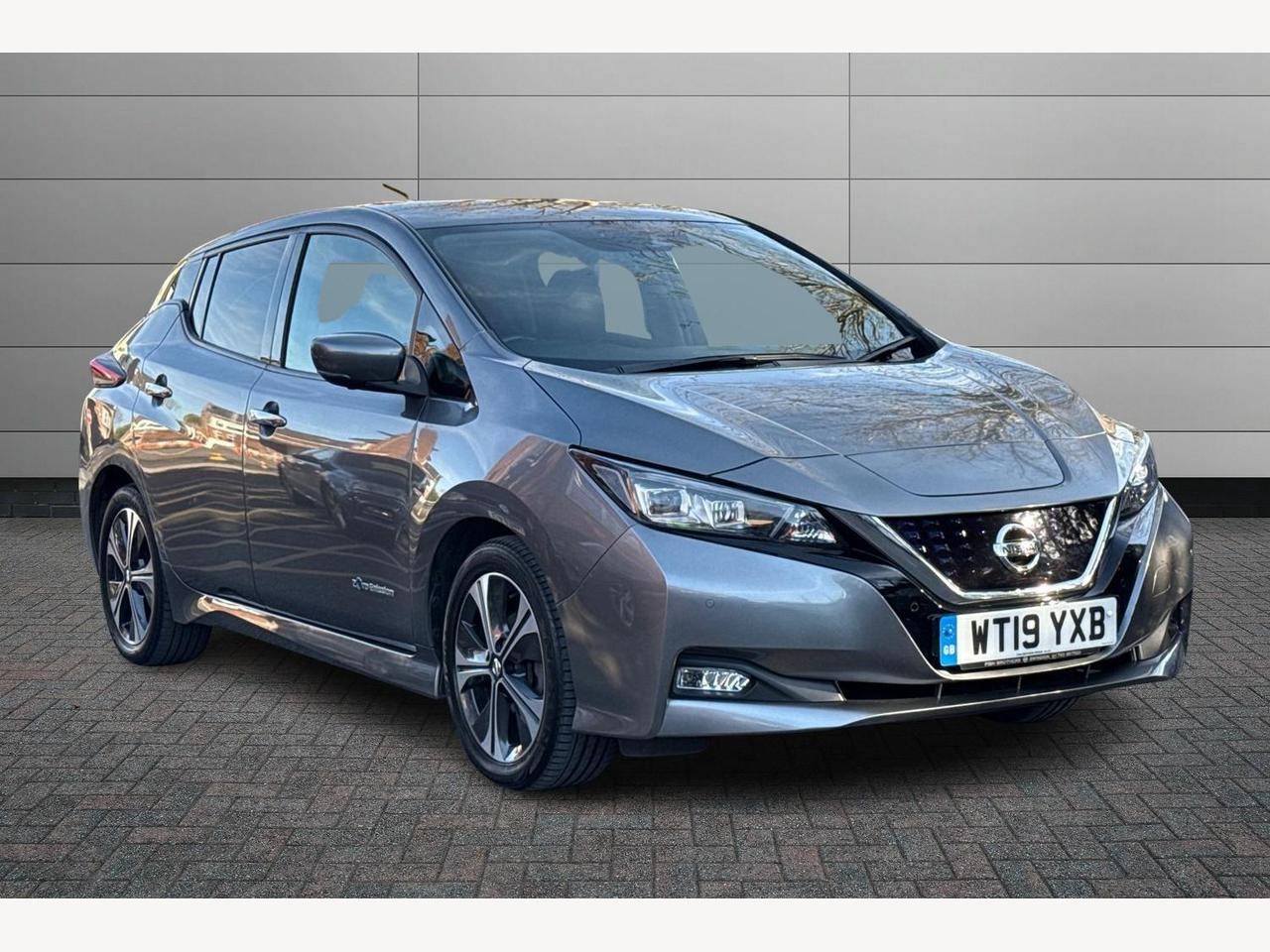 Main listing image - Nissan Leaf