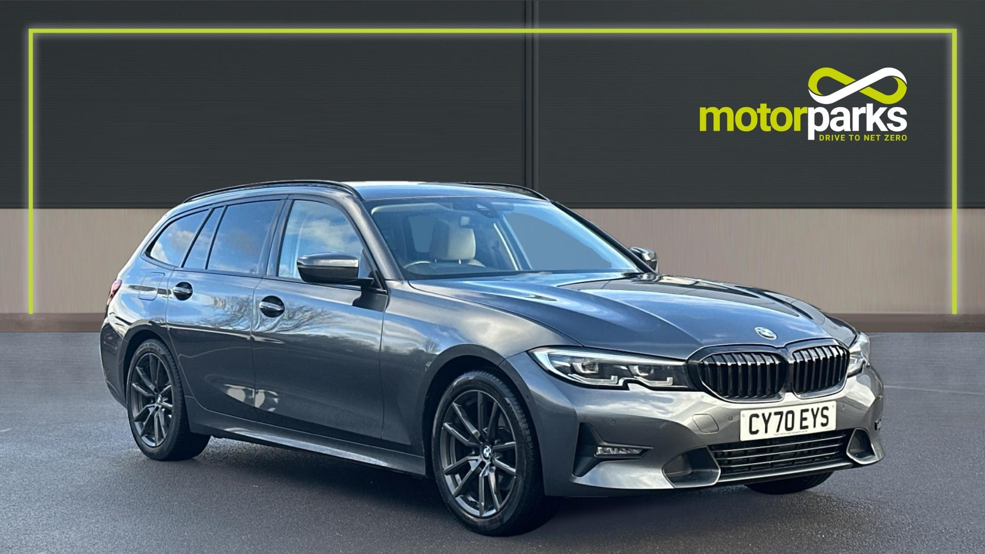 Main listing image - BMW 3 Series Touring