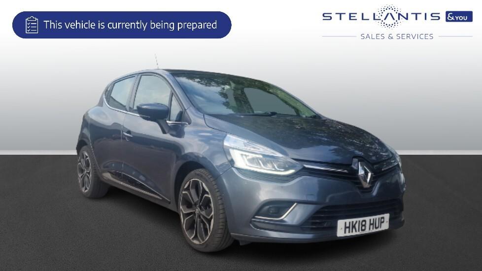 Main listing image - Renault Clio