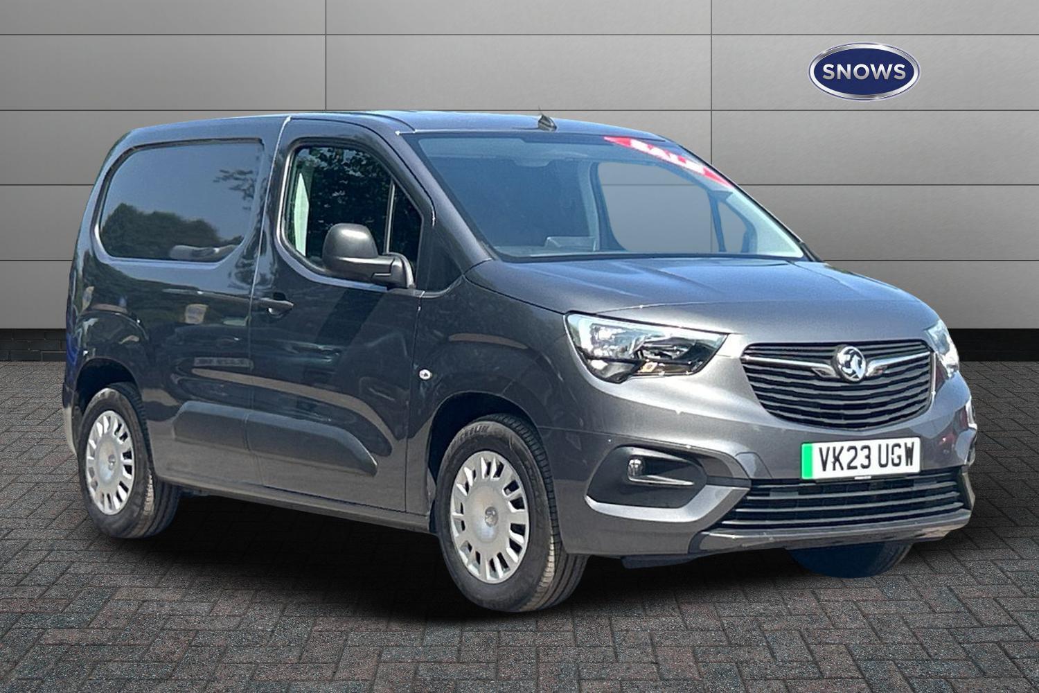 Main listing image - Vauxhall Combo Cargo-e