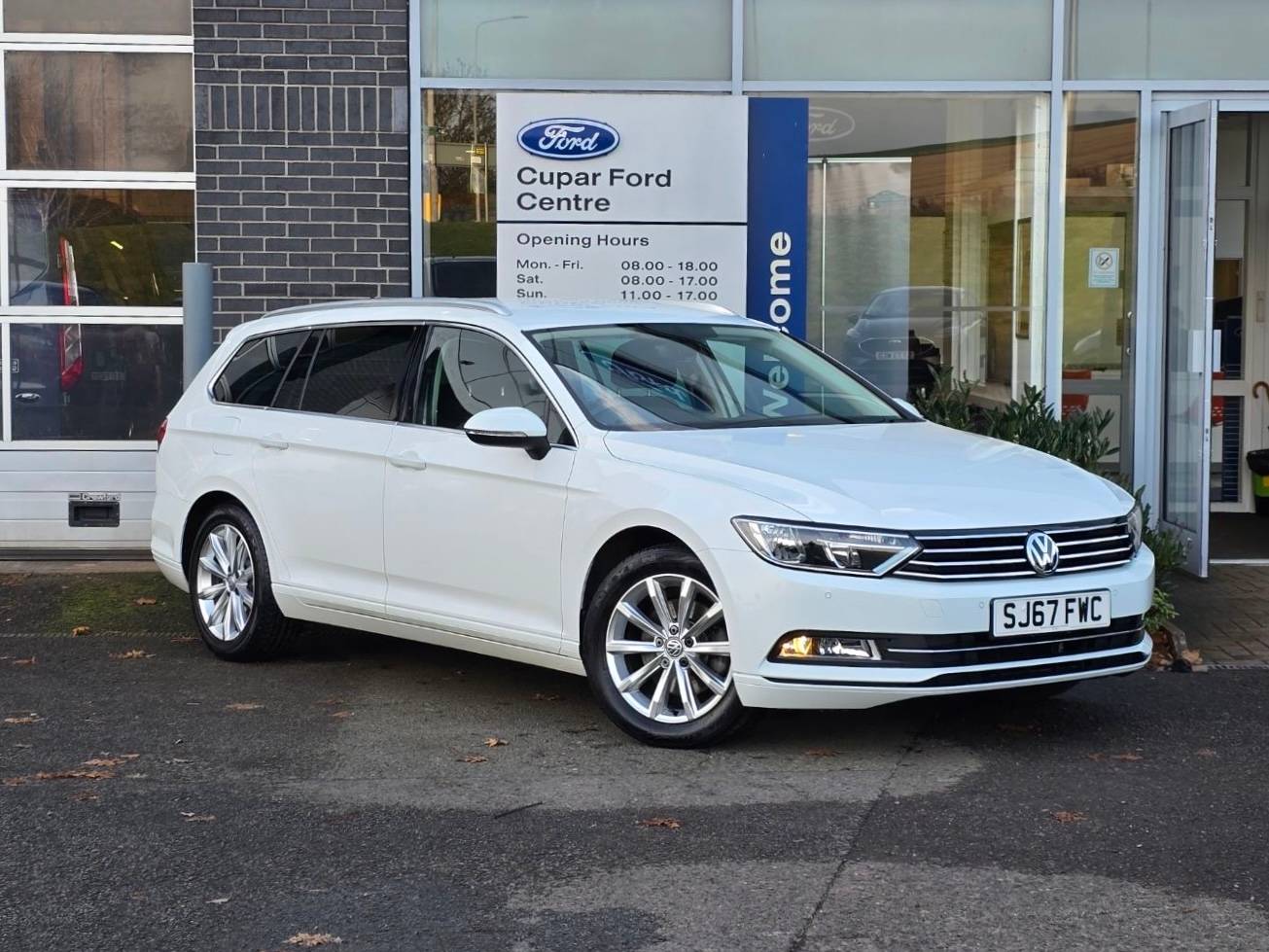 Main listing image - Volkswagen Passat Estate