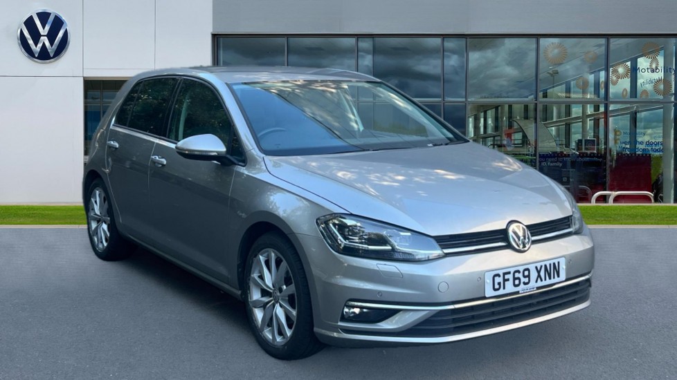 Main listing image - Volkswagen Golf