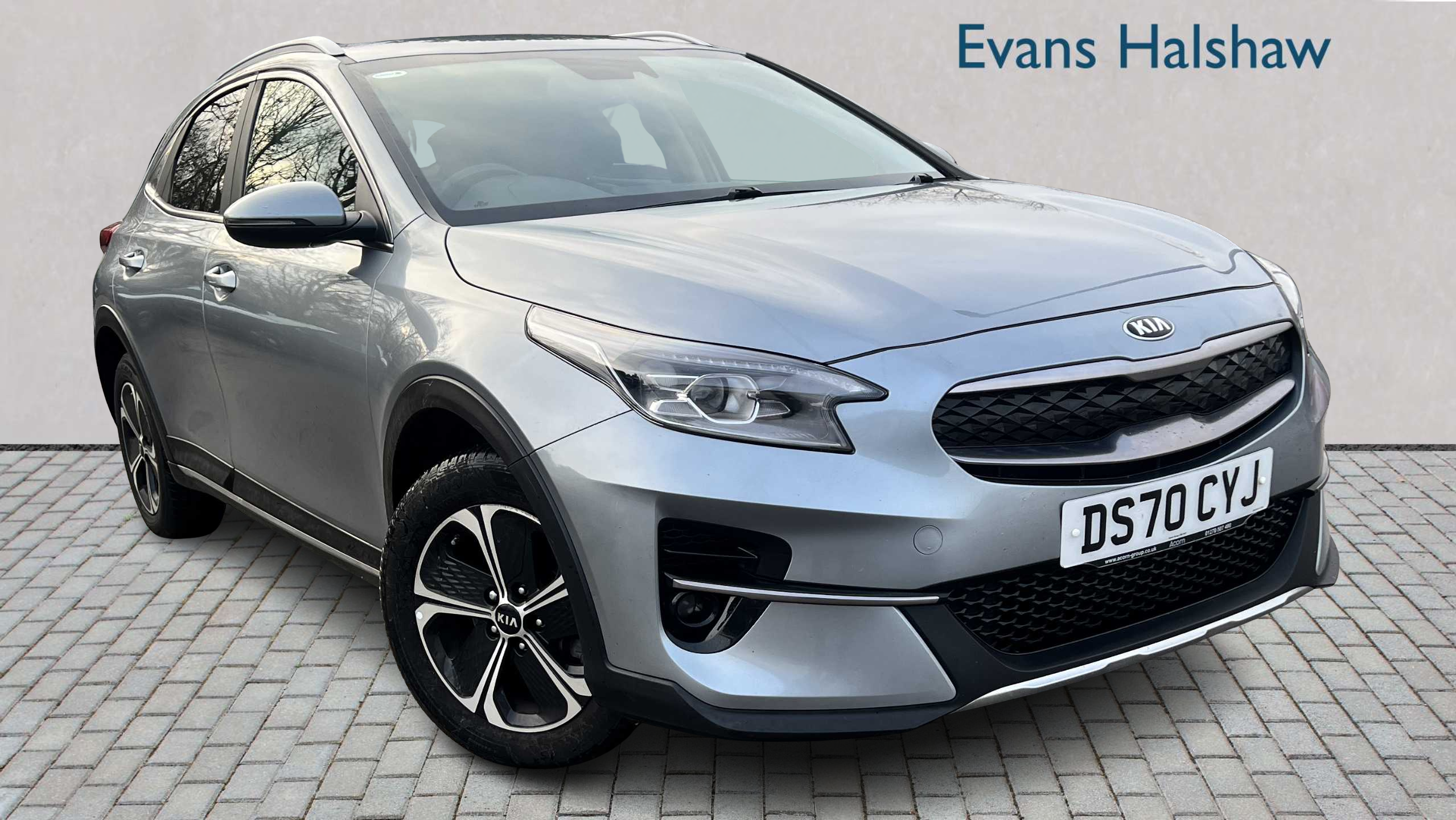 Main listing image - Kia XCeed