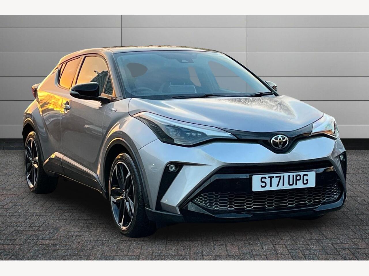 Main listing image - Toyota C-HR