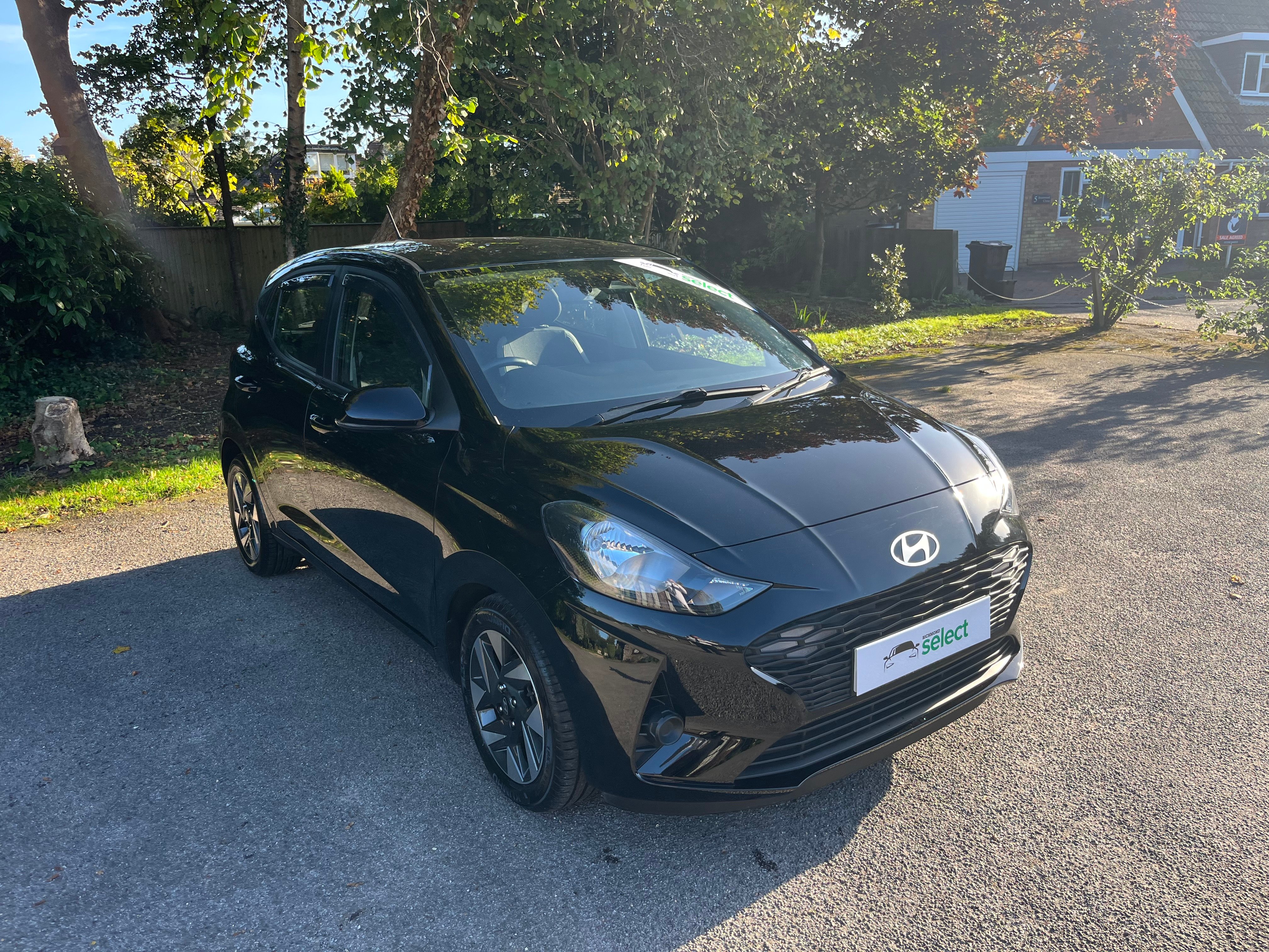 Main listing image - Hyundai i10