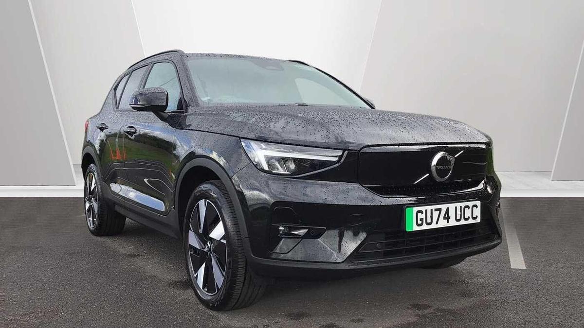 Main listing image - Volvo XC40 Recharge