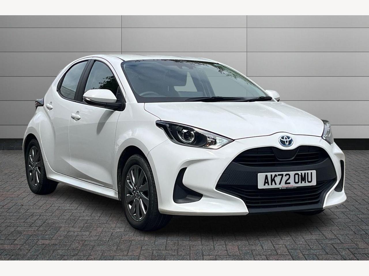 Main listing image - Toyota Yaris